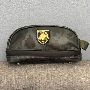 5/$25 Army Camouflage Toiletry Bag NWOT